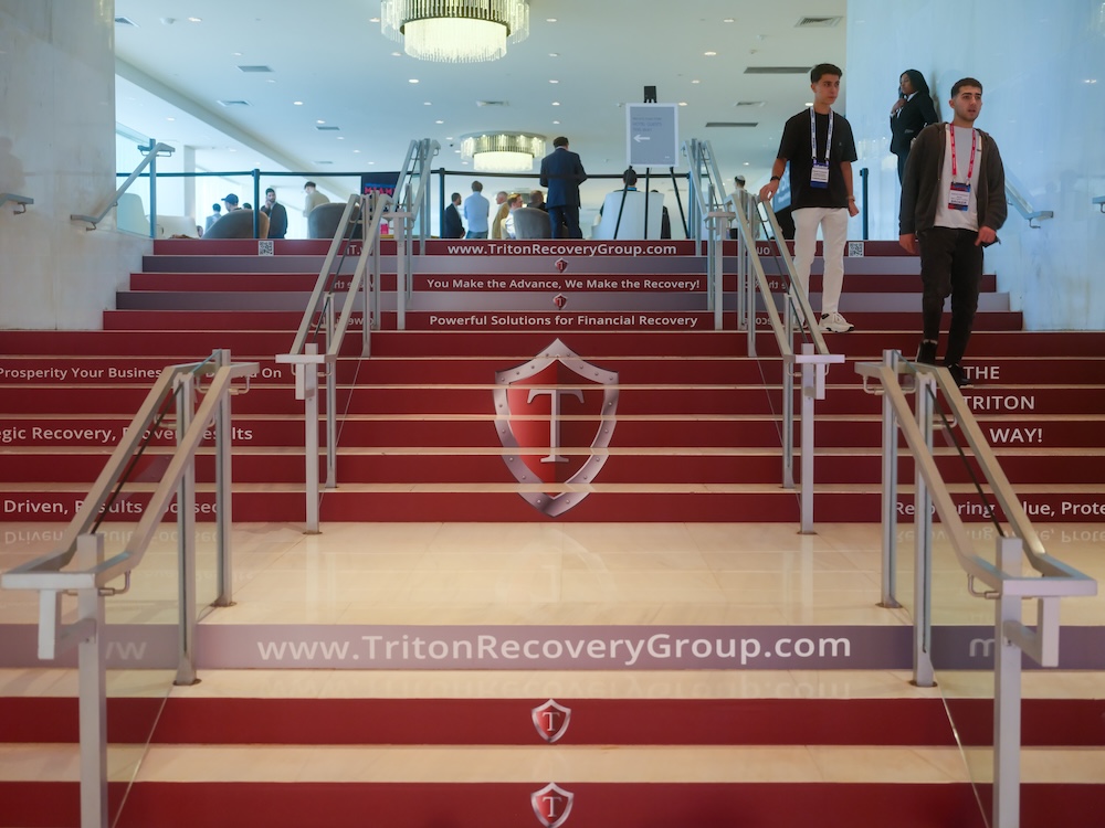 deBanked CONNECT MIAMI 2026