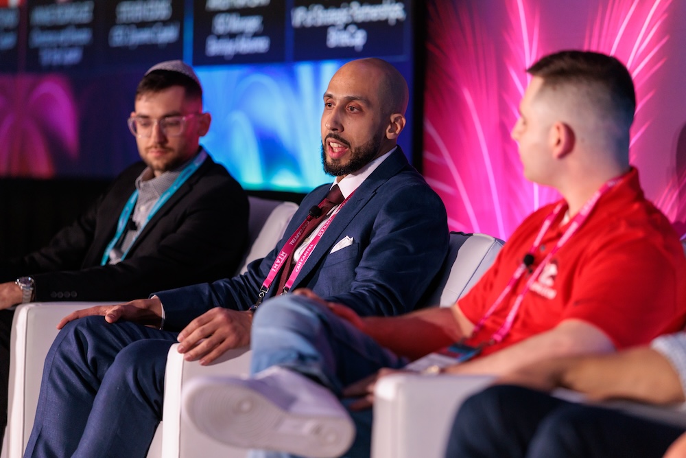 deBanked CONNECT MIAMI 2026