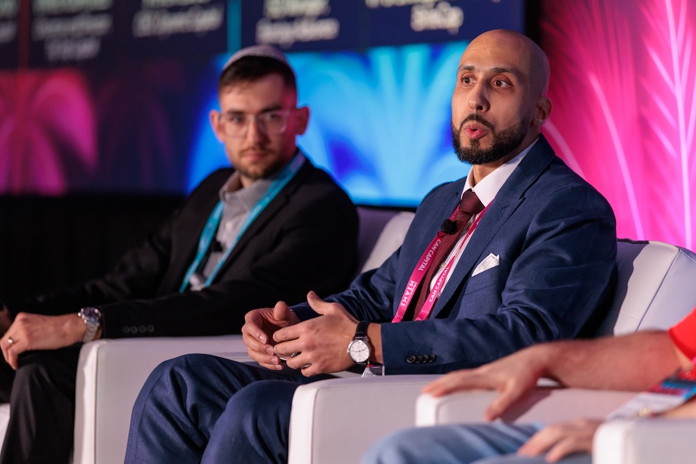 deBanked CONNECT MIAMI 2026