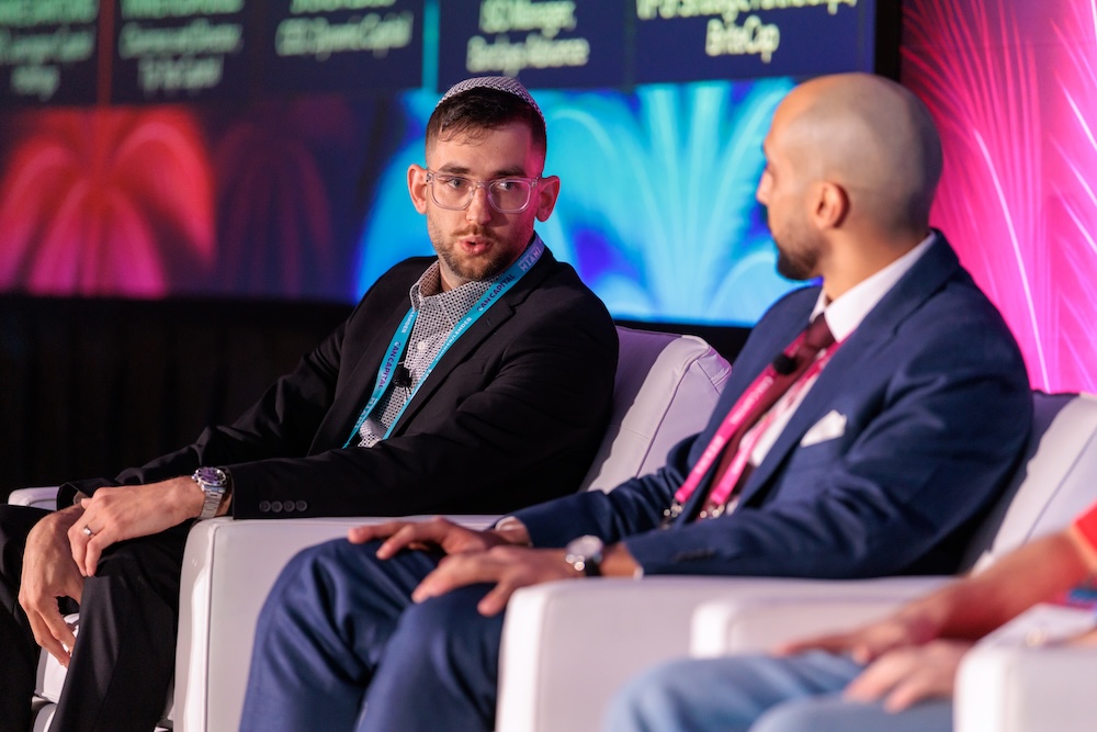 deBanked CONNECT MIAMI 2026