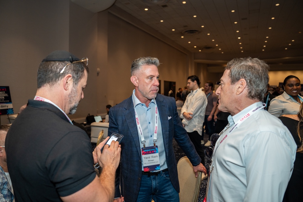 deBanked CONNECT MIAMI 2026